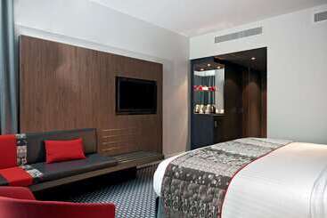 هتل Melia Paris La Defense