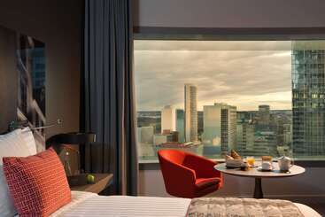 هتل Melia Paris La Defense