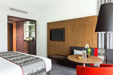 هتل Melia Paris La Defense