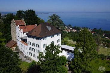 هتل Schloss Wartensee