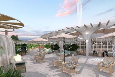 هتل Soho Beach Club  All Inclusive