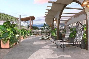 هتل Soho Beach Club  All Inclusive
