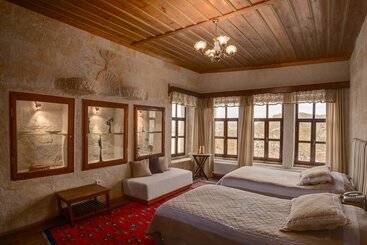 هتل Temenni Evi