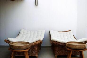The Pinehill Hotel & Suites