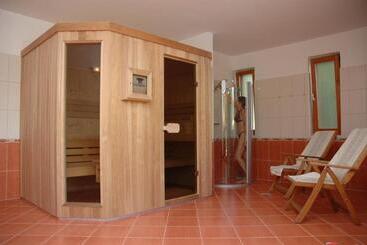 Hullám Villa B&b