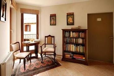 Hullám Villa B&b