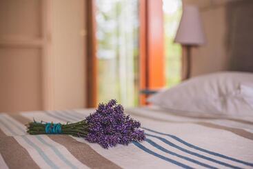 Hullám Villa B&b