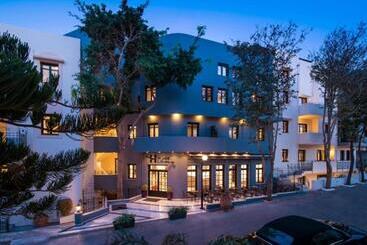 Indigo Inn