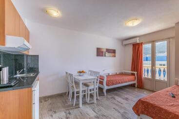 Irini Apartments