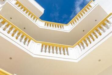 Irini Apartments