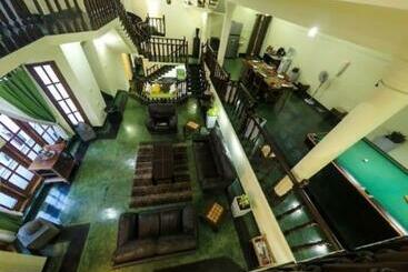 تختخواب و صبحانه Sherwood Bungalow