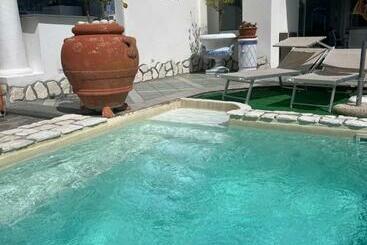 تختخواب و صبحانه Relais Villa Ettore