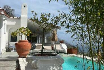 تختخواب و صبحانه Relais Villa Ettore