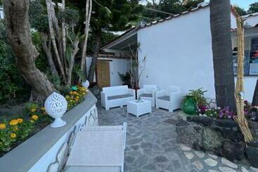 تختخواب و صبحانه Relais Villa Ettore
