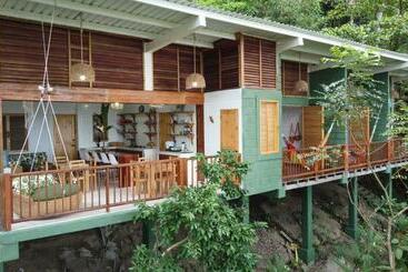 هتل Casa Galú   Capurganá