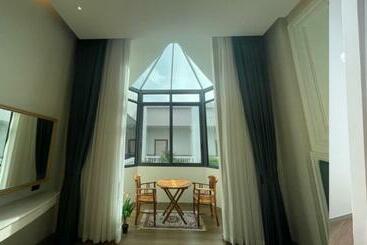 Grand Lord Hotel & Residence