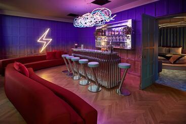هتل The Social Hub Madrid 4 Star