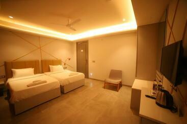 فندق Waltair Abode