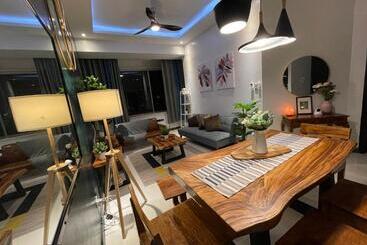 Luxurious & Spacious Suite At The Heart Of Manila