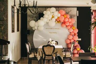 Magra Austria Hotel & Restaurant Prishtine