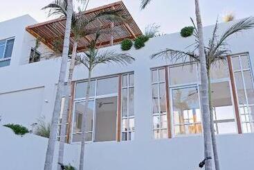 Topia Retreat Piscina Suite Norte