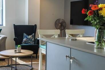 Apartment Seven