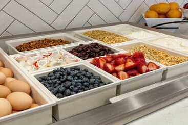 هتل Staybridge Suites   Lexington S Medical Ctr Area, An Ihg