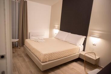 تختخواب و صبحانه House Room Civico 56
