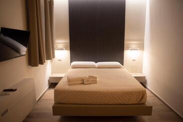 تختخواب و صبحانه House Room Civico 56