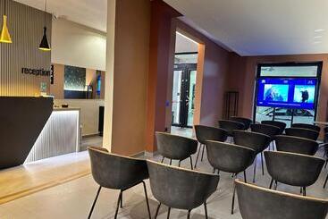 تختخواب و صبحانه House Room Civico 56