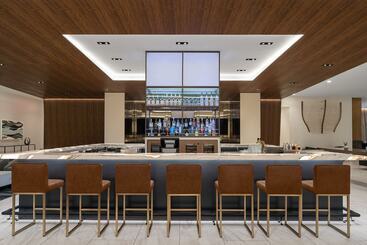 Ac Hotel By Marriott Vancouver Waterfront