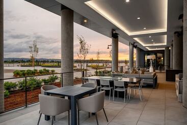 Ac Hotel By Marriott Vancouver Waterfront