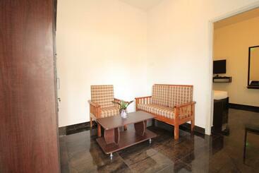 هتل Bansuri Beach Resorts