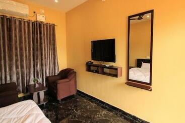هتل Bansuri Beach Resorts