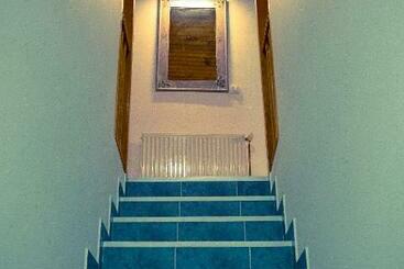 پانسیون Royal Tsv Rooms