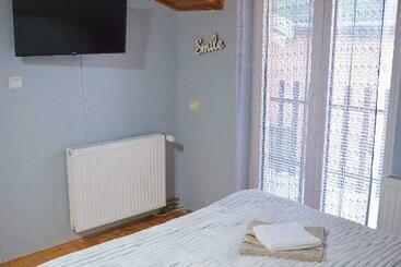 پانسیون Royal Tsv Rooms