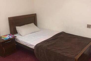 هتل Highlander Inn Skardu