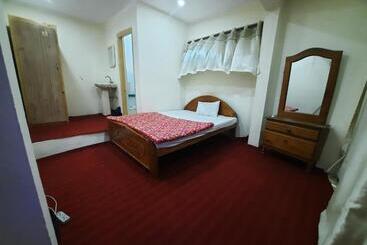 هتل Highlander Inn Skardu