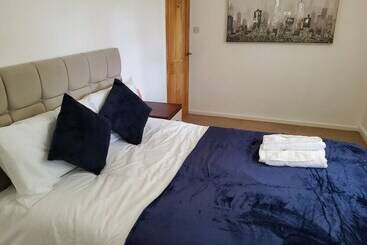 Charming 2 Bed Apartment Located In Elham Norwich