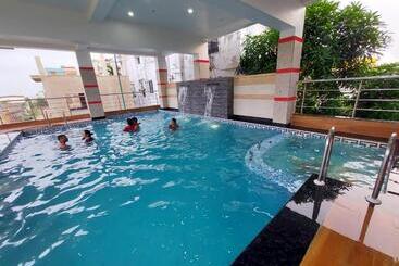 Blue Stone Hotel & Restaurant Mandarmani