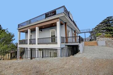 호텔 Super Collection O Grey Castle Inn