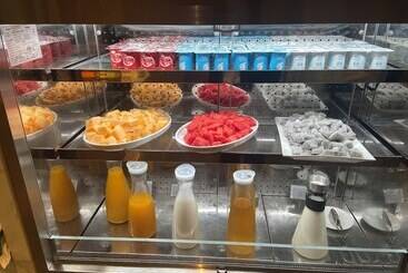 هتل Hilton Garden Inn Shenzhen Guangming