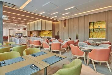 هتل Hilton Garden Inn Shenzhen Guangming