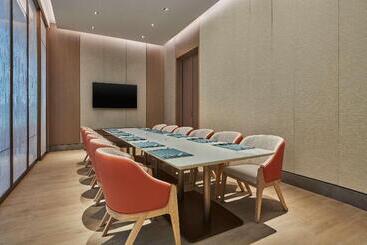 هتل Hilton Garden Inn Shenzhen Guangming