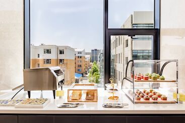 هتل Holiday Inn Express Hohhot East Station By Ihg