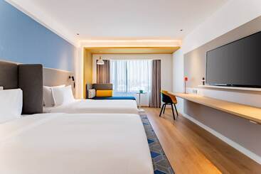 هتل Holiday Inn Express Hohhot East Station By Ihg