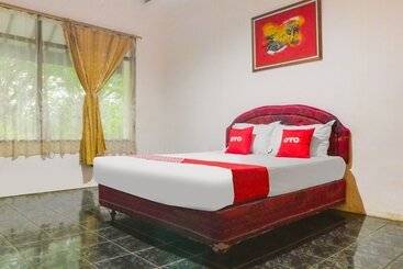 هتل Oyo 91262 Wisma Sido Moro