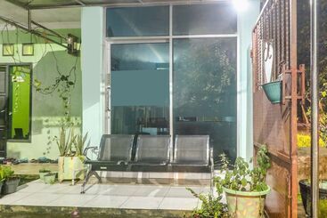 هتل Oyo 91262 Wisma Sido Moro