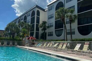 Knot A Care Remodeled Direct Water Access Condo With Ocean And Pool Views Now Sleeps Six
