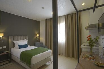 Maia Hotel Suites
